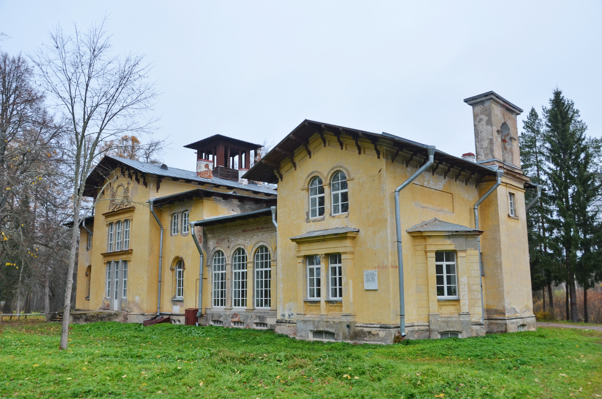 Императорский охотничий дворец