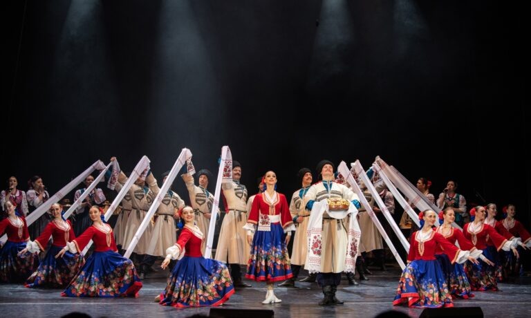    В Оренбурге 9 ноября выступит государственный театр танца «Казаки России» Кристина Просвиркина