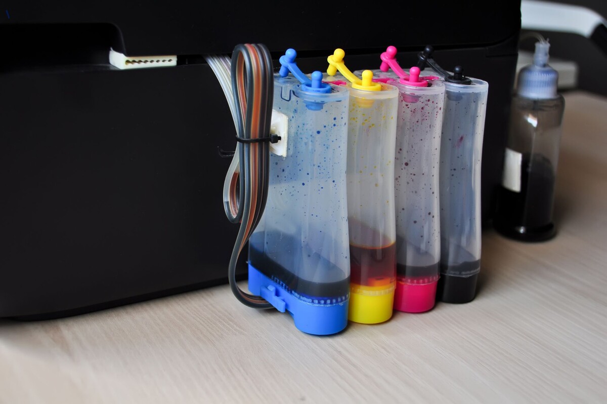 Системы непрерывной подачи чернил сделали  печать экономичнее и удобнее, но требуют особого ухода для стабильной работы.