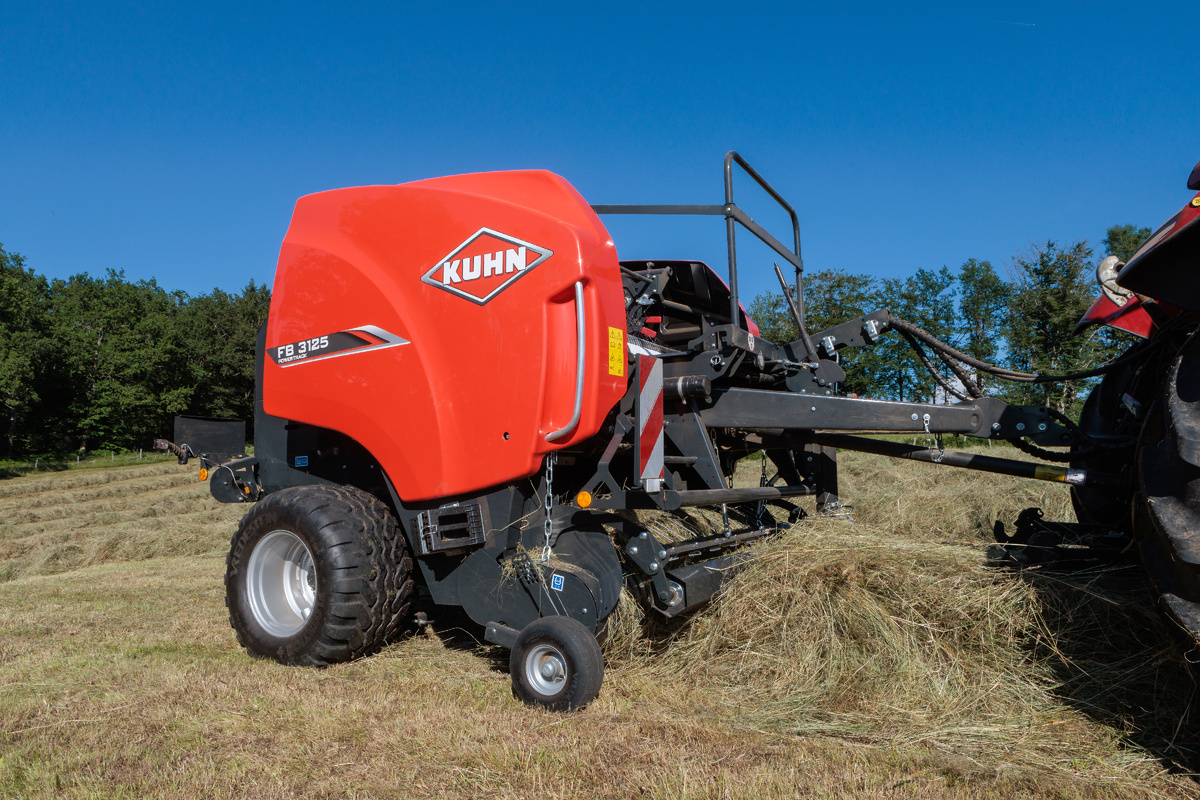 пресс-подборщик с фиксированной камерой FB 3125 