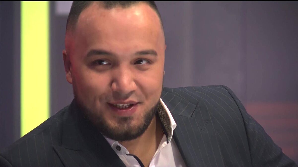    Популярный башкирский певец Zainetdin стал гостем программы «Вечер с Рустэмом Габбасовым»