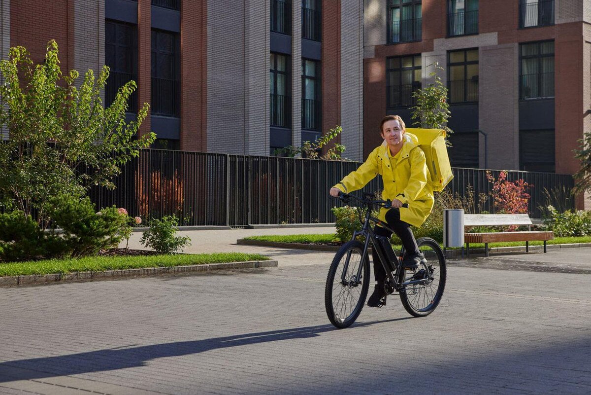    Доставлять товары должны надёжные курьеры. Дептранс Москвы