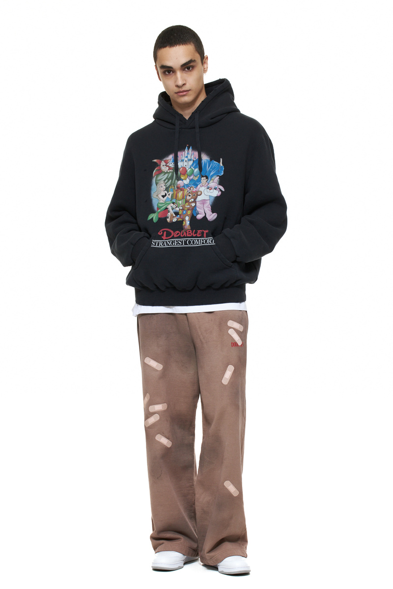    Концепт-стор КМ20 выпустил коллаборацию с Doublet (фото 1)