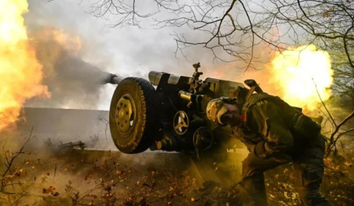     Залп. Источник: ria.ru Автор фото: РИА Новости / Сергей Бобылев