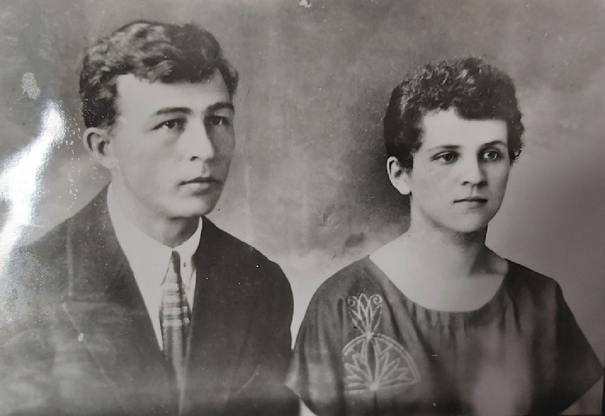    Иван Чернигин с супругой, 20-е годы