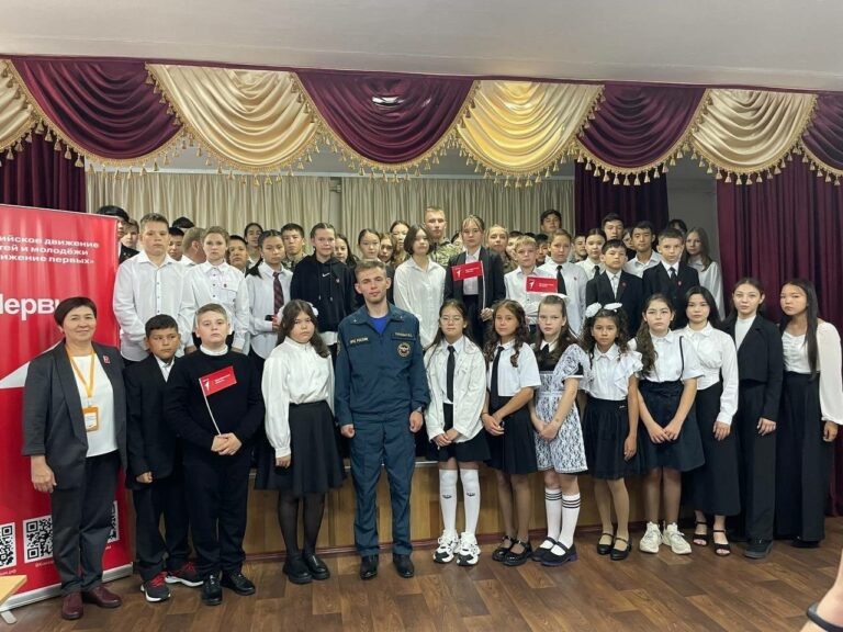    Оренбургские школьники и студенты познакомились с ролью служб безопасности в России Кристина Просвиркина