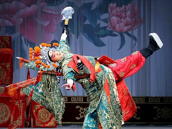 Сцена из спектакля. Пекинская опера (фото из открытых источников в интернете)
