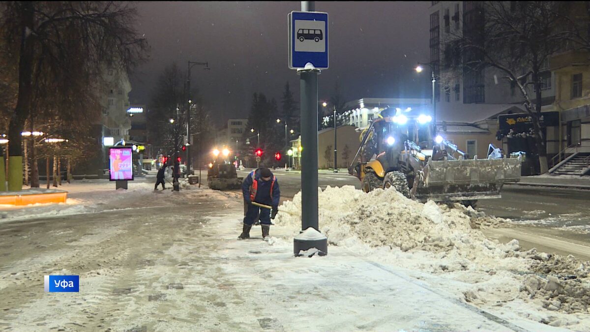    "Вести" узнали, как дорожные службы в Башкирии справляются с последствиями снегопада