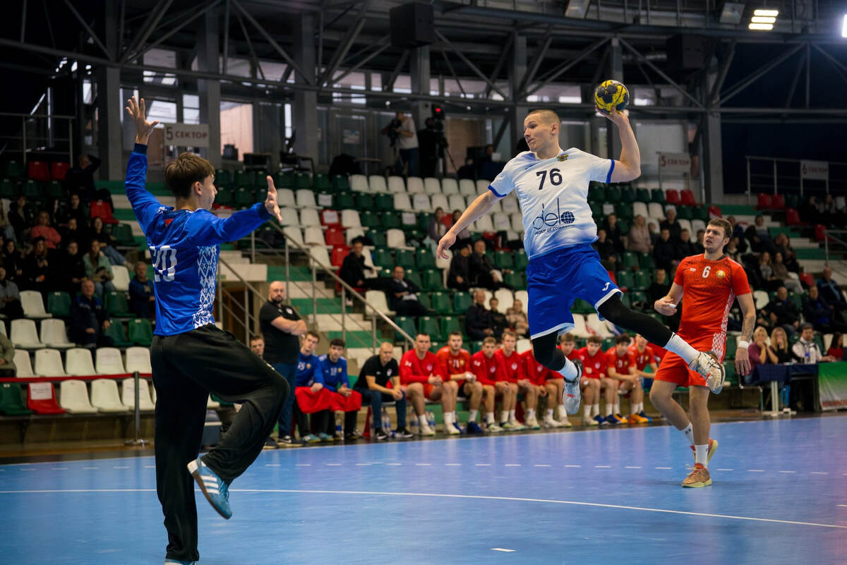    Андрей Волхонский поражал ворота белорусских ровесников уже в статусе игрока взрослой сборной