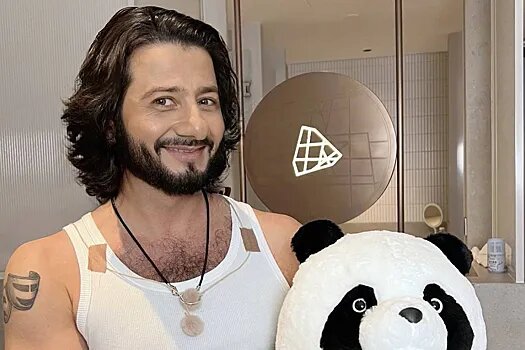 Встретить нового Михаила: Галустян сменил имидж, и теперь фанаты гадают, кто этот человек