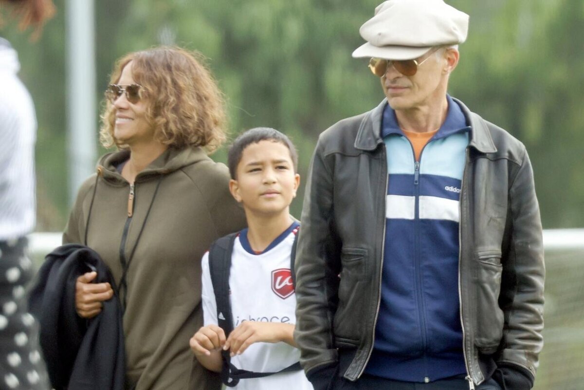    Холли Берри все время судится с Мартинесом из-за Масео LEGION-MEDIA