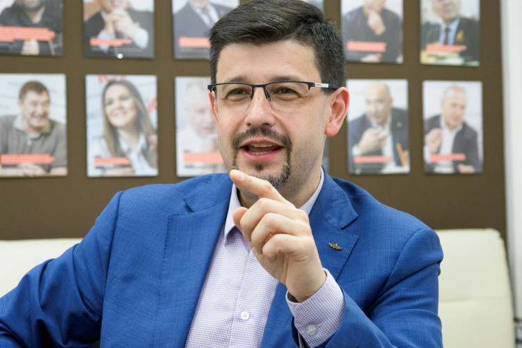    Алексей Лопатин: «Сегодня мы имеем вполне себе объективную и обоснованную тенденцию массовизации высшего образования».   
Фото: «БИЗНЕС Online»