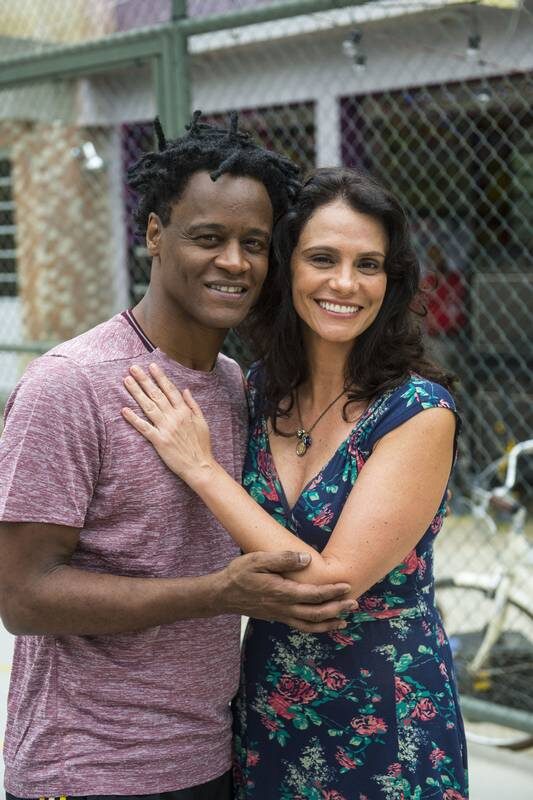 Розанжела с учителем своего сына. Фото с интернета.