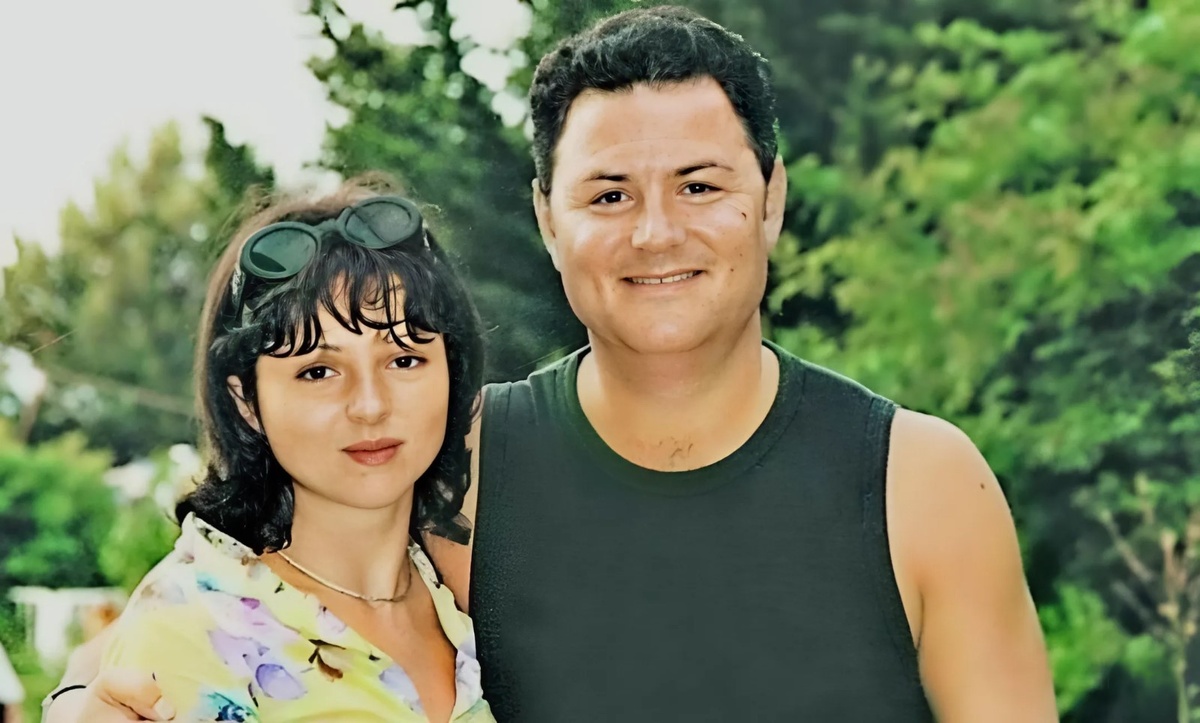 на фото Анна Банщикова и Максим Леонидов