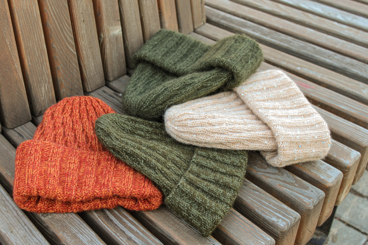 Шафран, тимьян, имбирь, розмарин (по порядку слева)