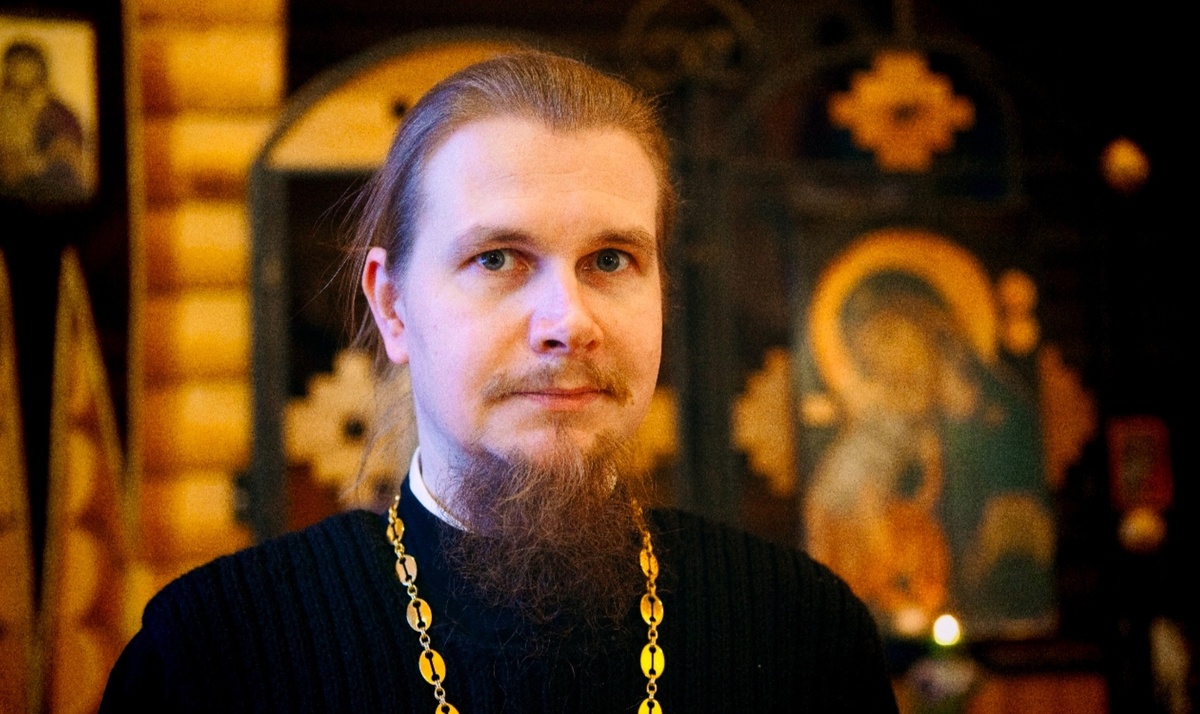 Алексий Володин — иерей, клирик храма святых равноапостольных Константина и Елены (г. Санкт-Петербург).