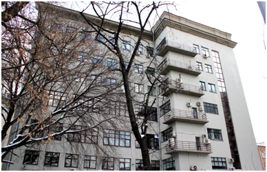Москва, Цветной бульвар, 30, стр.1 -здание издательства "Литературная газета",построенное в 1931-м году, архитекторы М. А. Модоров, Н. В. Лукин. Фото -  https://dmitry-sasin.livejournal.com/247137.html
