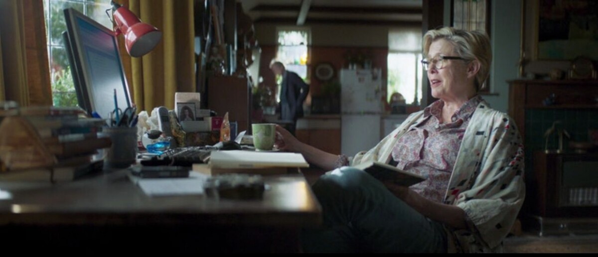 Грейс и Эдвард, супруги с 29-летним стажем, ушли на покой и живут в фамильном доме Эдварда (листайте)