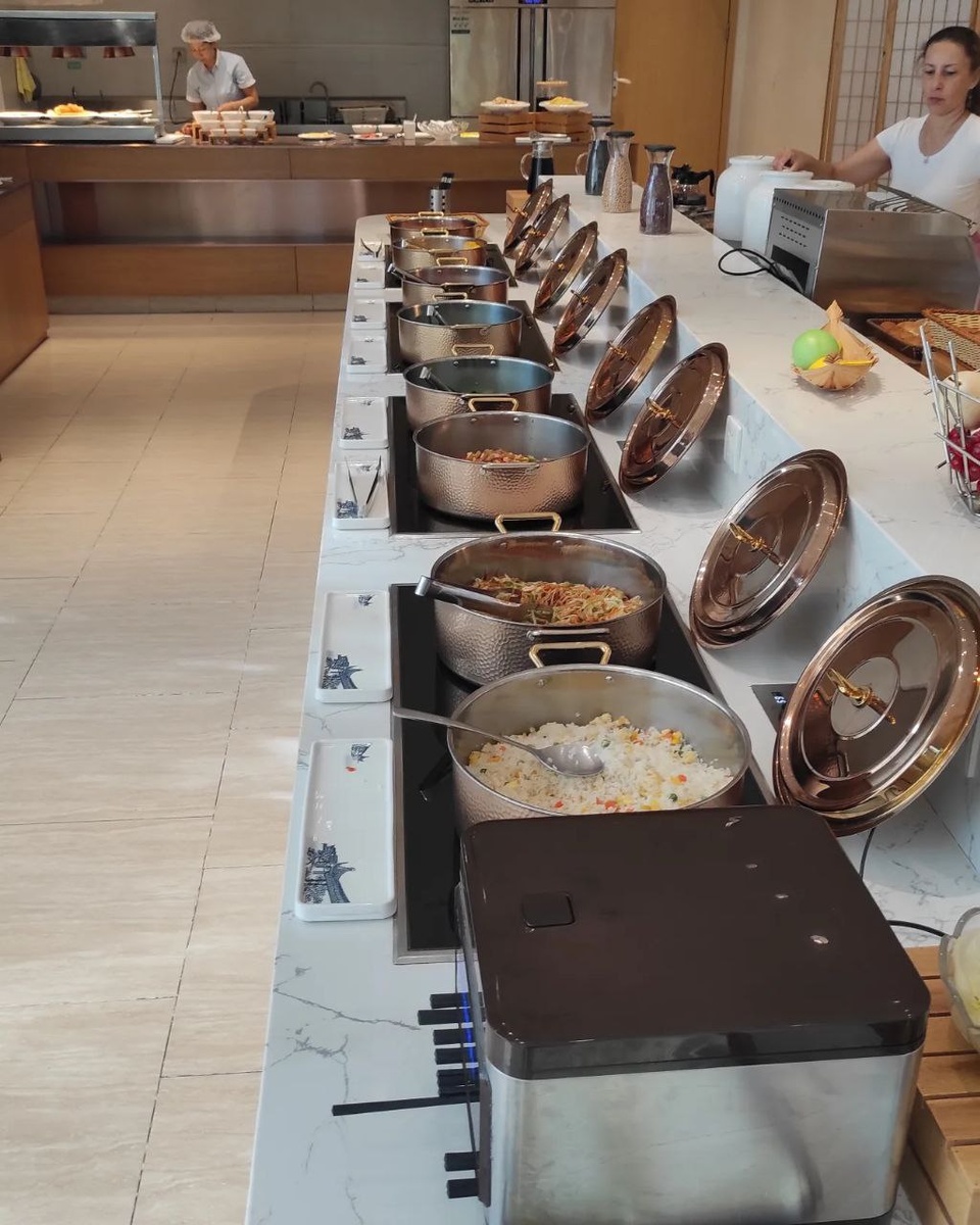 Завтрак в отеле Wissam 4* в Китае.