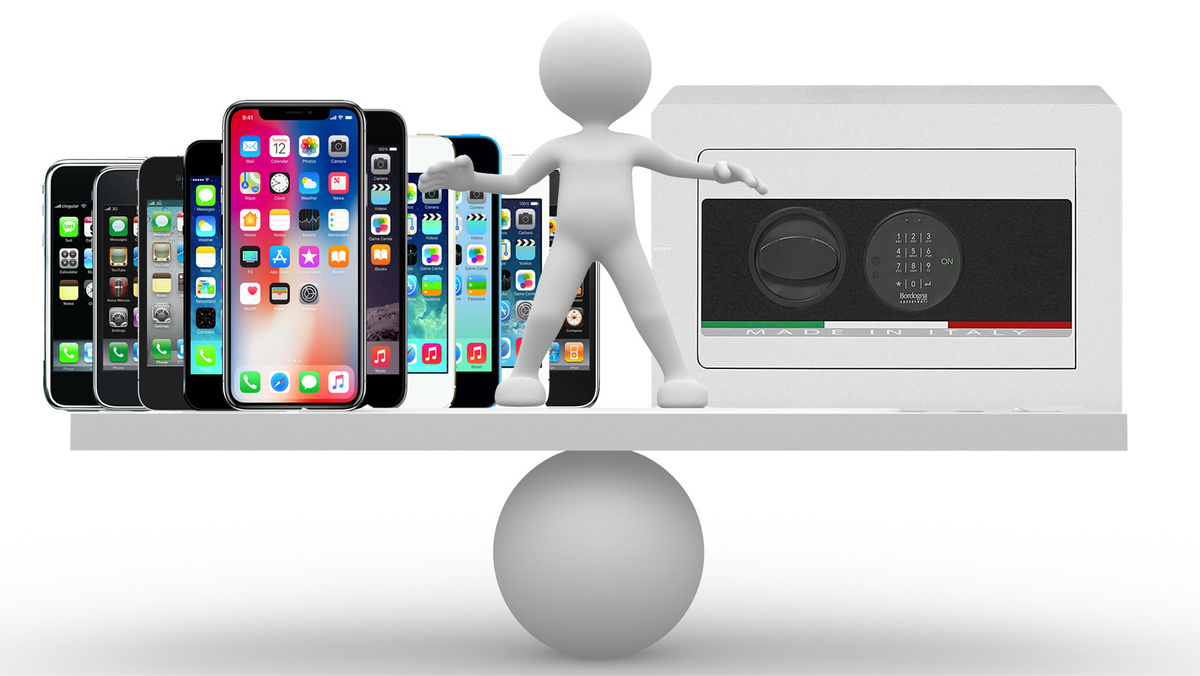 Делаем выбор: новый iPhone или сейф для дома от огня и взлома