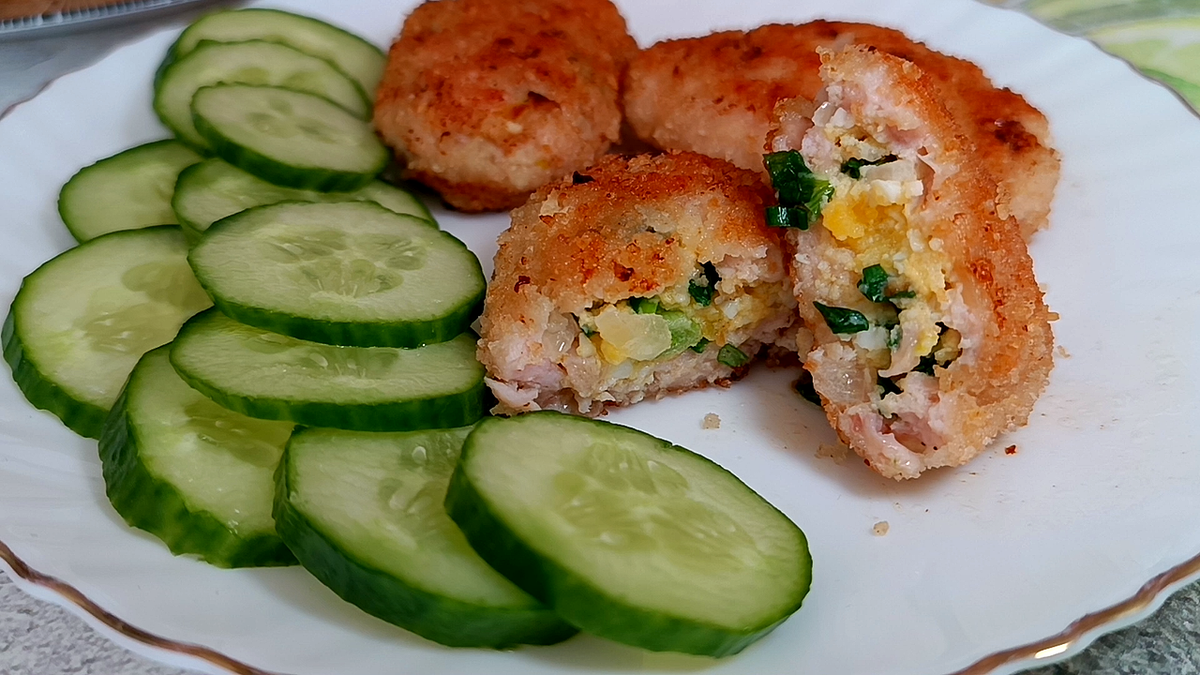Куриные зразы с зеленым луком и яйцом, вкусные и сочные - замечательный ужин!