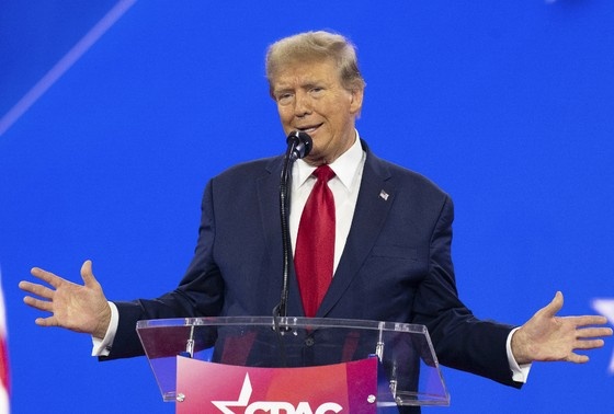    Дональд Трамп