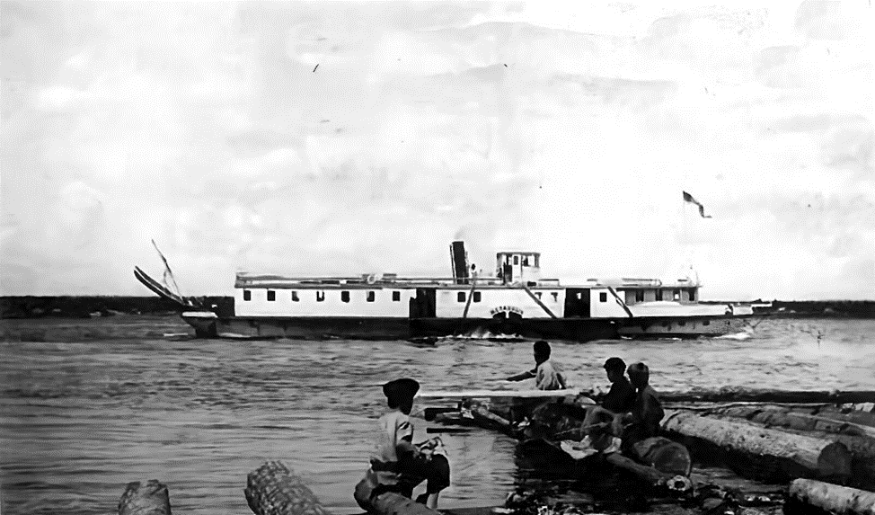 Желанный, товаро-пассажирский пароход. (Фото: Алексей Александров).  https://oldriver.ru/ships/s-496.html