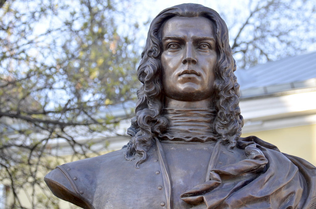 Памятник первому генерал-полицмейстеру России Антону Девиеру в г. Санкт-Петербурге