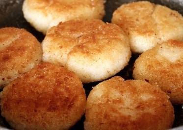 Манные биточки