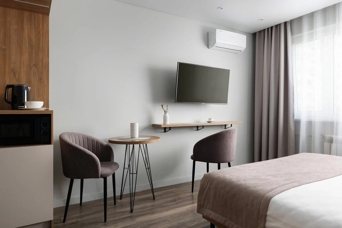 В Salut Sateen вам удастся не только хорошо отдохнуть, но и выспаться. Ортопедические матрасы и подушки, блэкаут-шторы, шумоподавляющие окна — всё это есть в каждом из номеров. Фото: Salut Sateen / Яндекс Путешествия