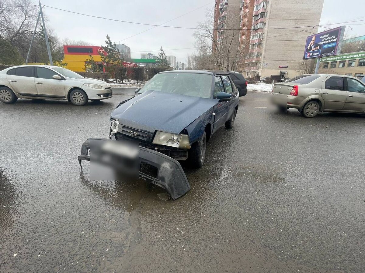  📷    В Оренбурге в массовом ДТП на Джангильдина пострадала 25-летняя пассажир Марина Шарт