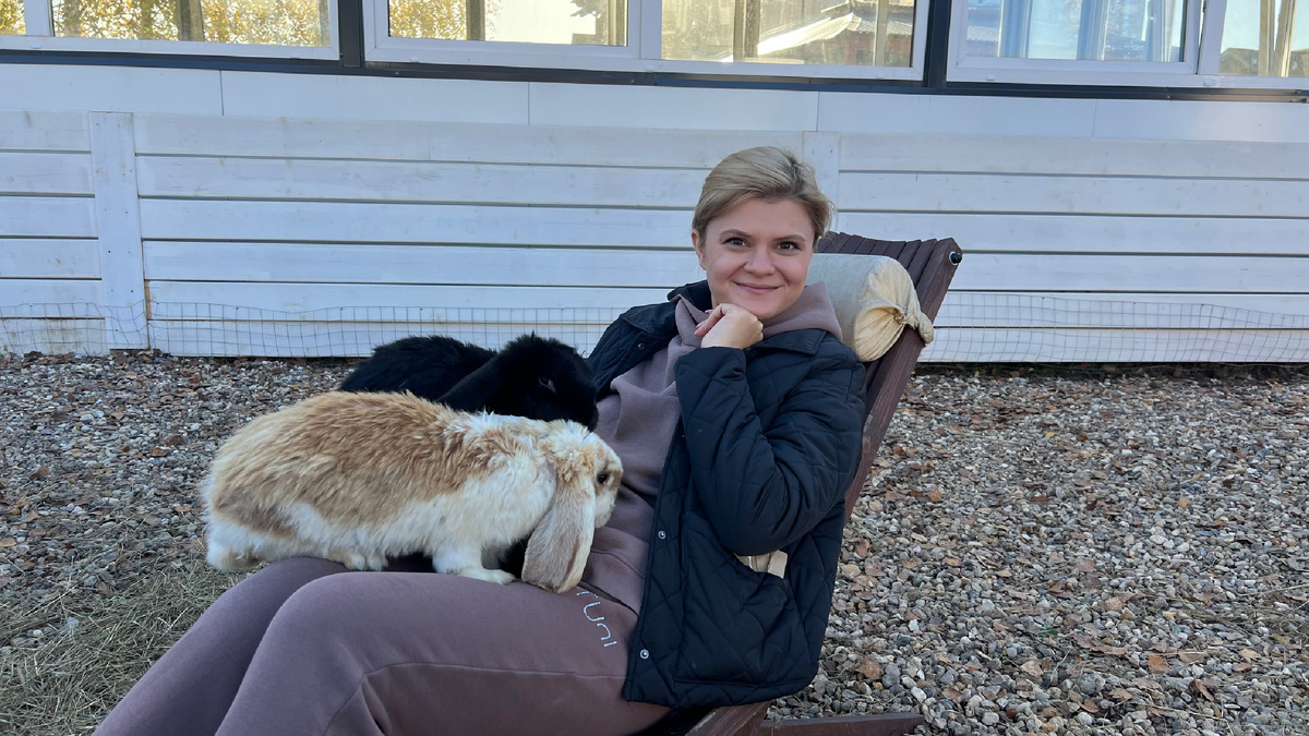 Совсем не идеальная, но безумно счастливая. Теплый осенний день, моя семья и кролики 