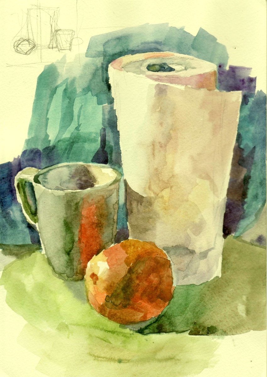 Пример моего домашнего натюрморта - апельсин точно в центре. И сверху правка учителя.