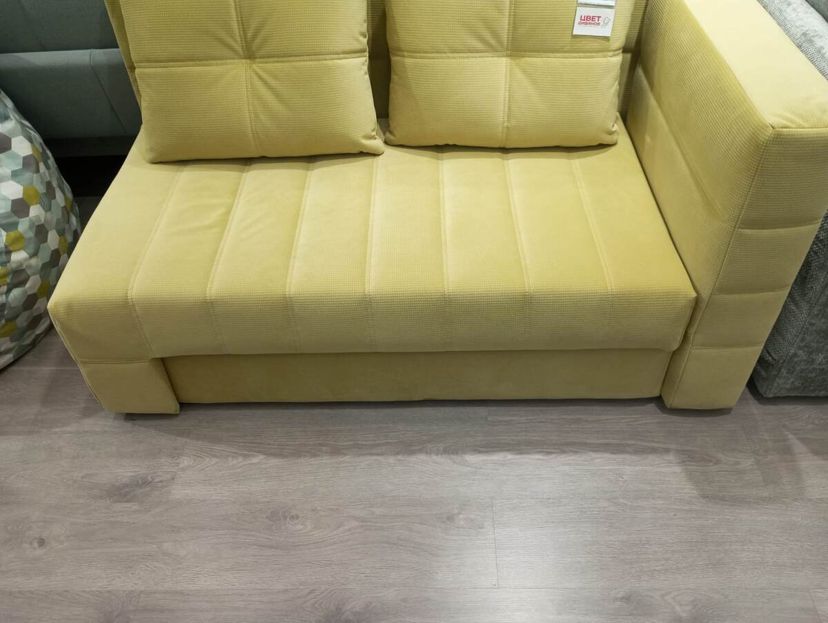 Фото 1. Кушетка в сложенном положении