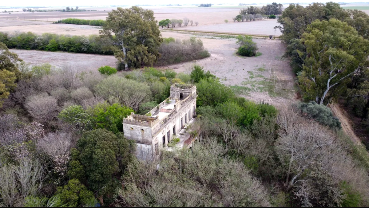 Замок Фрейре находится в пустынной местности. Фото из открытых источников. 
