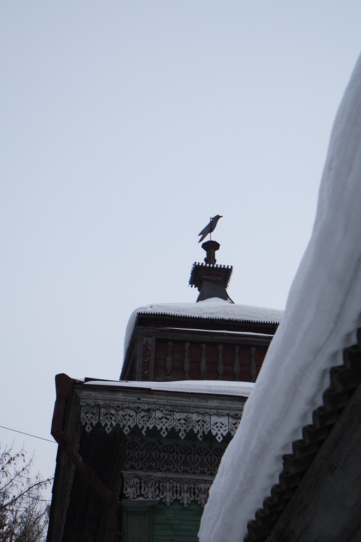 башенка дома по улице Партизанской, бывший тубдиспансер (сейчас на ремонте, как я понимаю - ?)