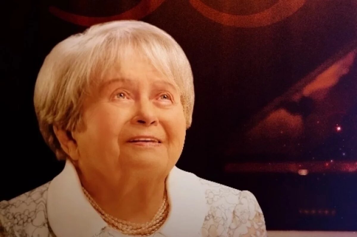    95-летие Александра Пахмутова отмечает за роялем