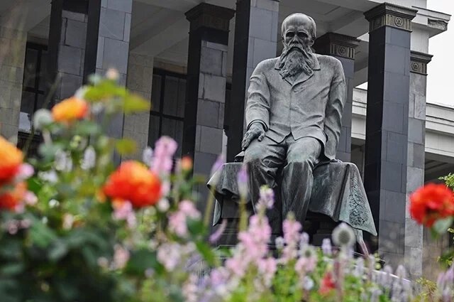    Зачем нужны сейчас экранизации русской классики?