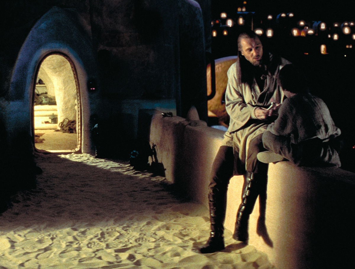 Квай-Гон берёт анализы у Анакина...