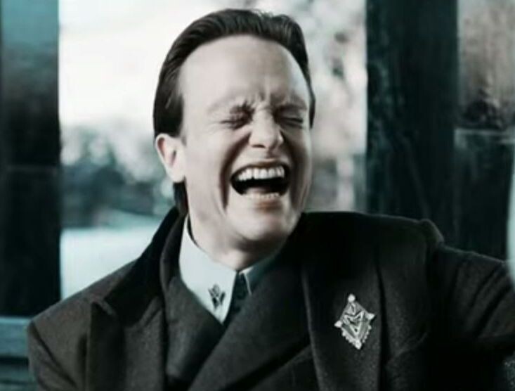 Кадр из фильма "Мастер и Маргарита"  Михаила Локшина. 2024 г. Аугуст Диль в роли Воланда.