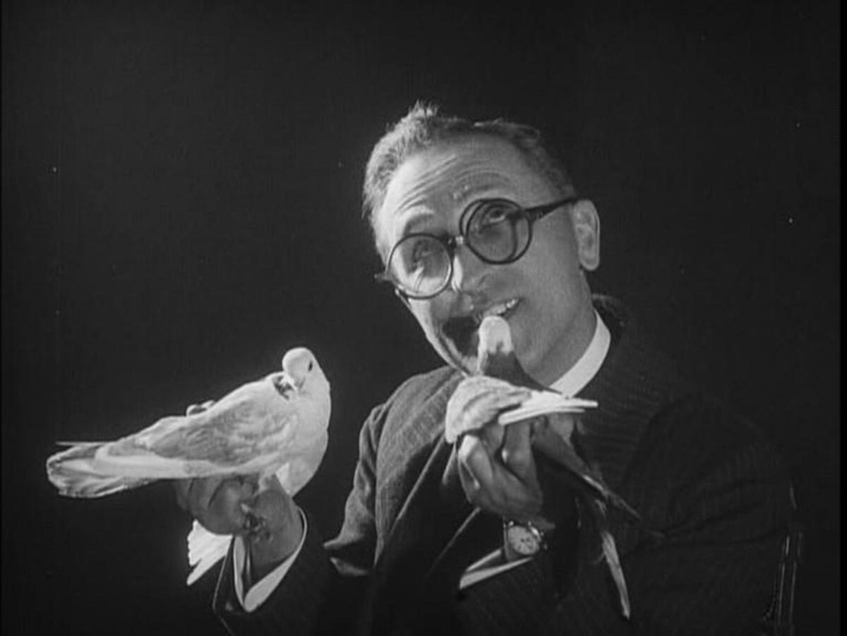 Актер Порфирий Подобед в фильме Льва Кулешова «Необычайные приключения мистера Веста в стране большевиков» (The Extraordinary Adventures of Mr. West in the Land of the Bolsheviks)