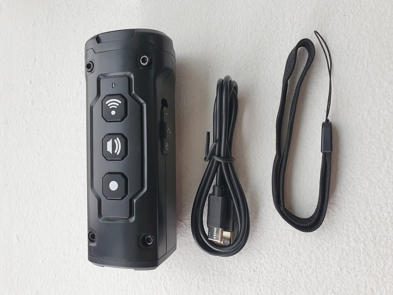 Ультразвуковой отпугиватель собак XP30 комплектация