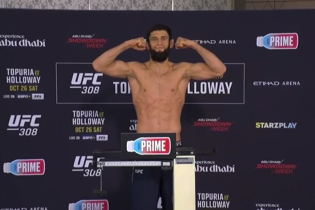    Боец UFC Хамзат Чимаев может сразиться за пояс чемпиона в 2025 году