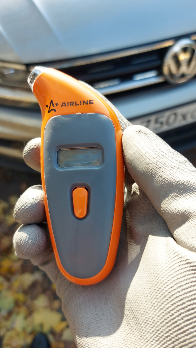 Манометр AIRLINE APR-MD-06 цифровой металлический с подсветкой ЖК дисплей 7 ATM