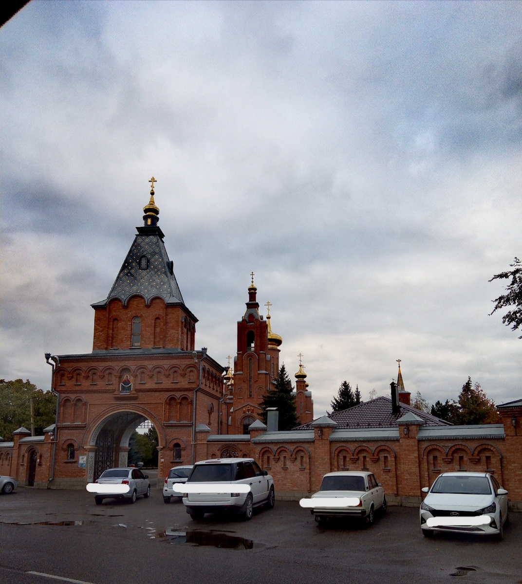 Вход в собор с ул. Пятигорской. 