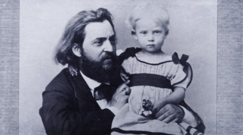 Фёдор Комиссаржевский с маленькой Верой.