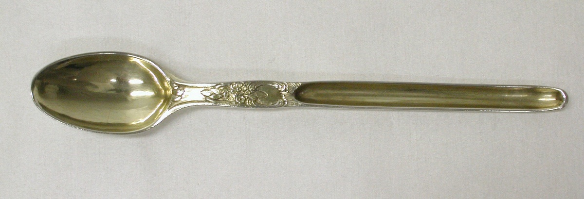 Ложка для костного мозга. Около 1743–1745. Серебро. Музей Метрополитен, Нью-Йорк 