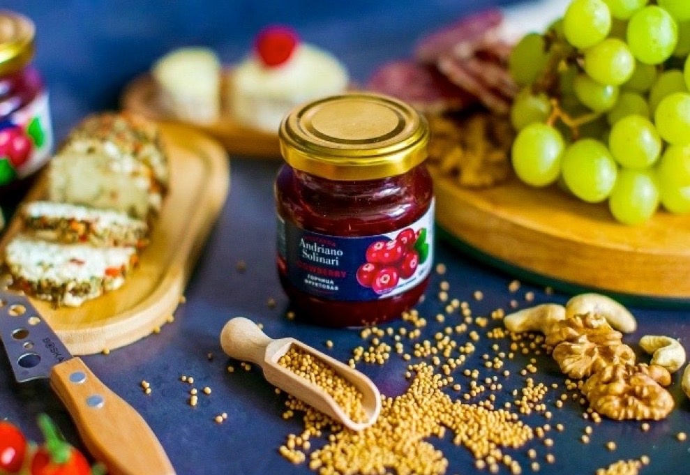 Итальянская Мостарда промышленного производства.