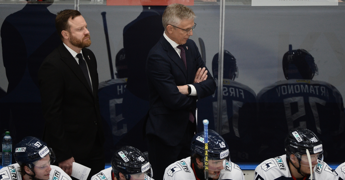    Дружина Игоря Ларионова в последних семи матчах потерпела шесть поражений