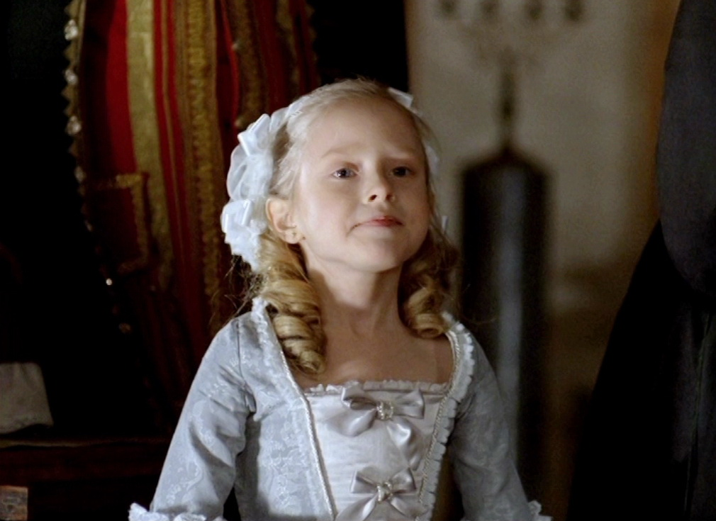 кадр из фильма "Тайны дворцовых переворотов"